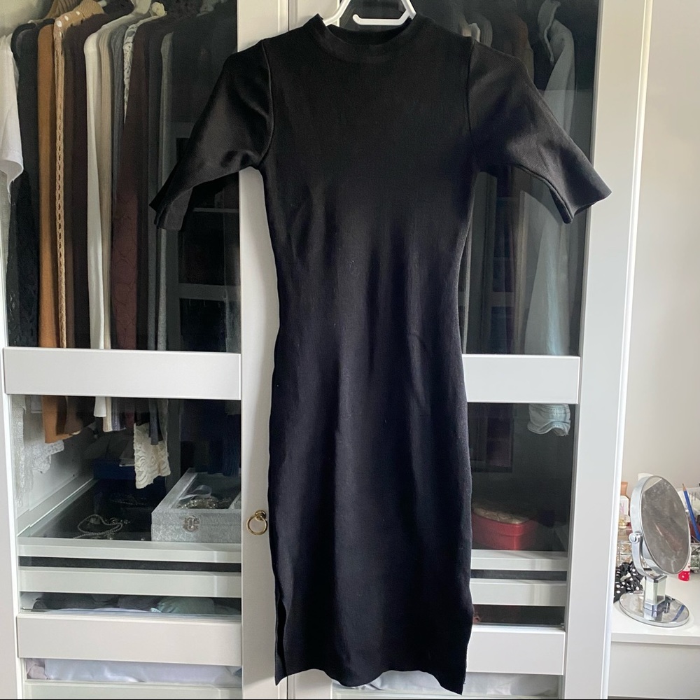 Crew neck midi bodycon knit dress